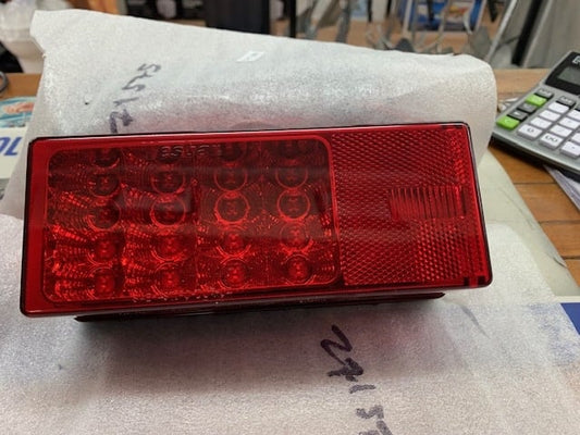 WESBAR 274-271574 - 7-FUNCTION TAILLIGHT